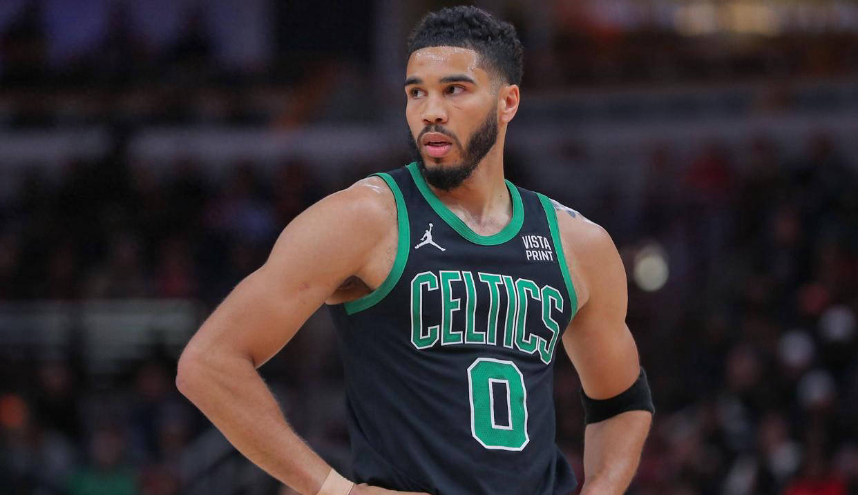 九游体育-关于塔图姆迎来三赛季高光表现，SKT球迷沸腾！的信息