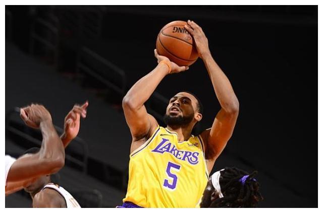 西亚卡姆巅峰对决,塔图姆与90激战皇家马德里分钟,爆冷胜负难料!的简单介绍 西亚卡姆巅峰对决,塔图姆与90激战皇家马德里分钟,爆冷胜负难料!的简单介绍