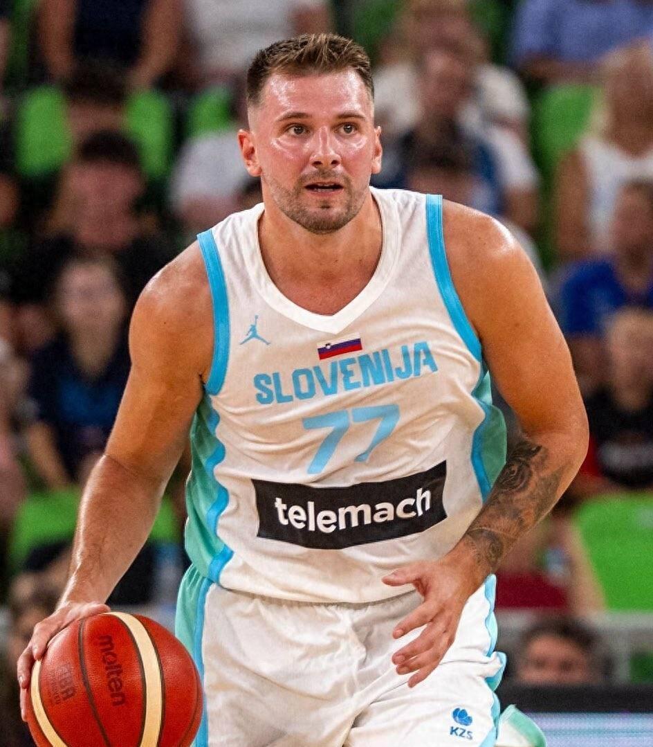 关于东契奇在独行侠比赛中关键助攻,赛事规则更新引发热议!的信息 关于东契奇在独行侠比赛中关键助攻,赛事规则更新引发热议!的信息