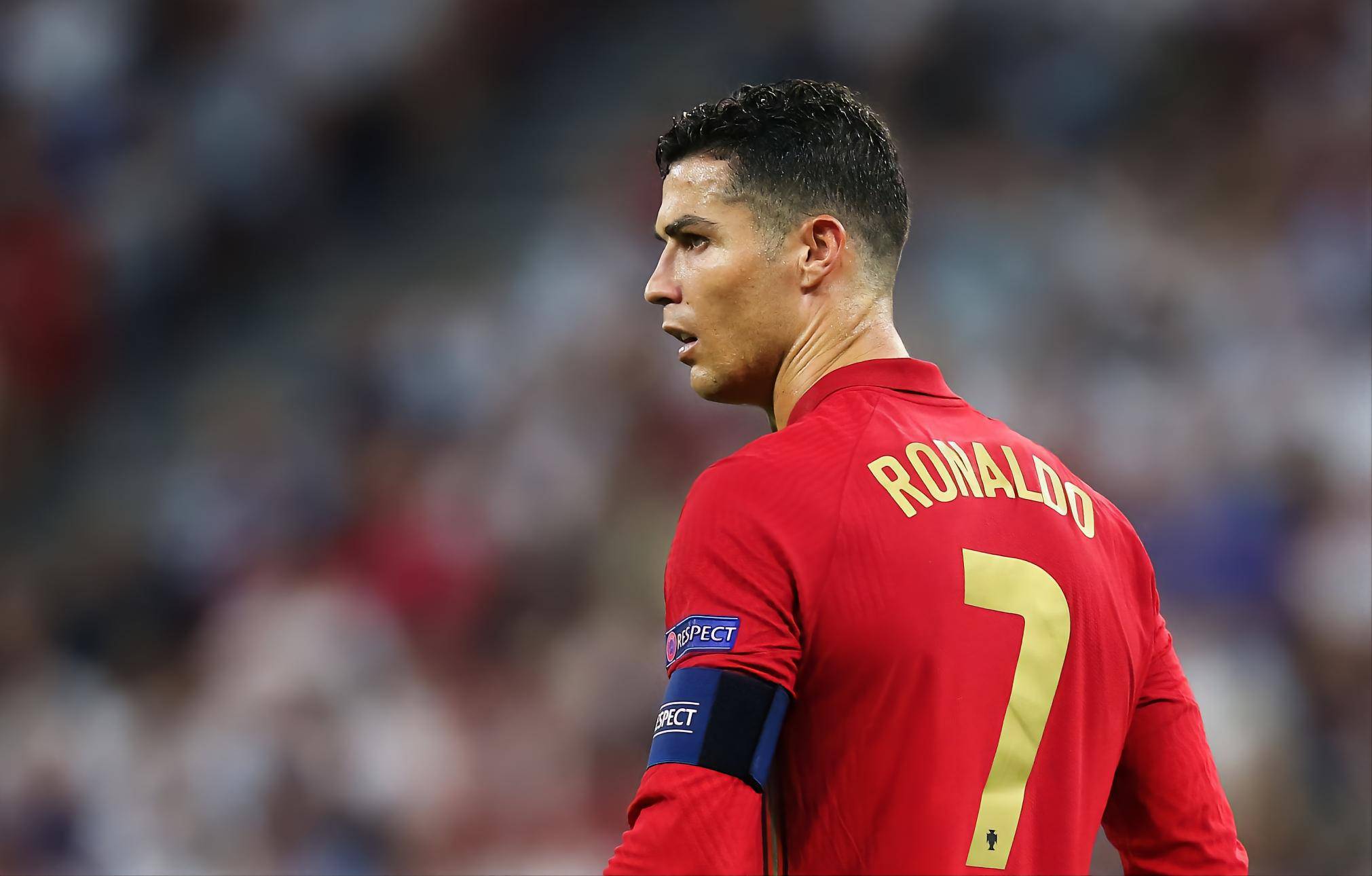 关于C罗爆冷击败西班牙队,赛事规则更新引爆全场!的信息 关于C罗爆冷击败西班牙队,赛事规则更新引爆全场!的信息