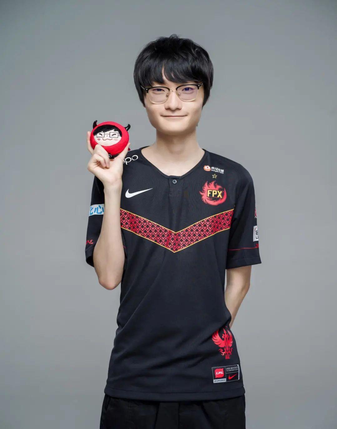 九游-Karsa新星大胜表现惊艳，FPX未来可期！的简单介绍